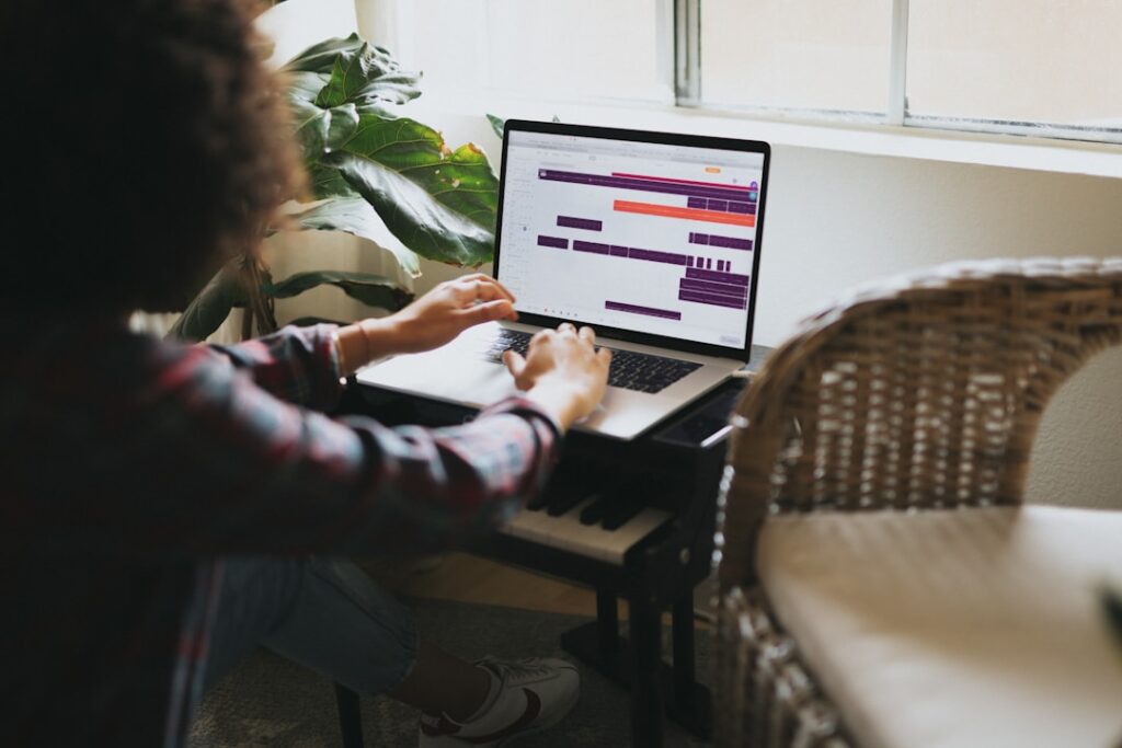 AI-Powered Knowledge Management for Improved Decision Making